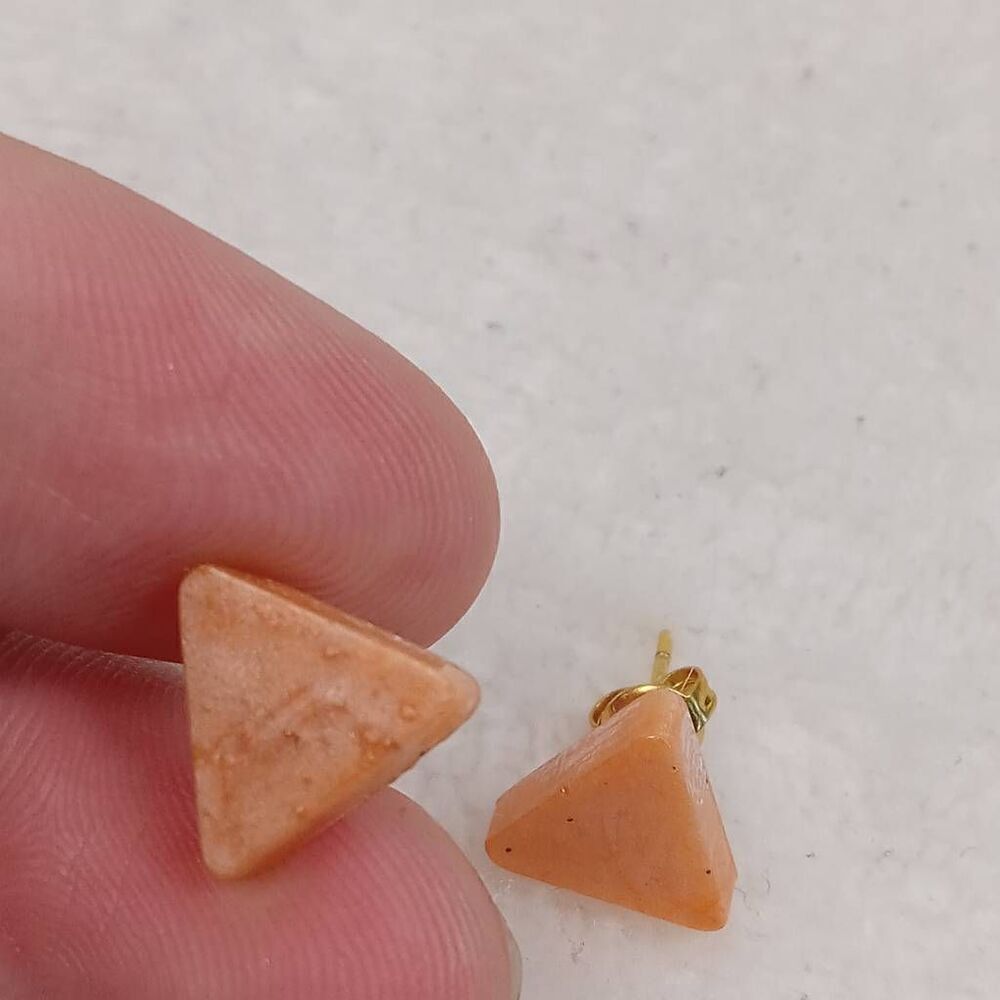 5/$25 Coral resin triangle stud earrings - Picture 2 of 5